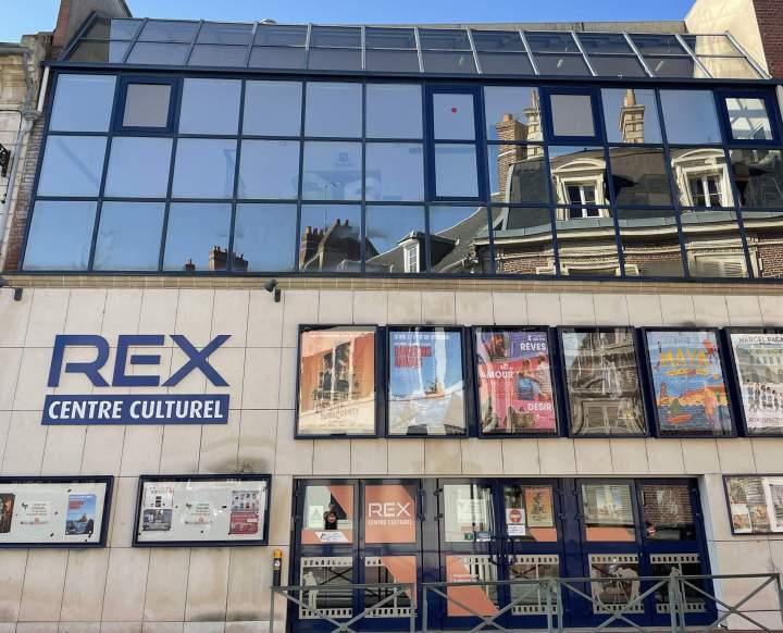 Nettoyage façade commerce Amiens